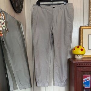 🩶🤍🩶🤍J. Crew Light Gray pinstripe Ankle Pants